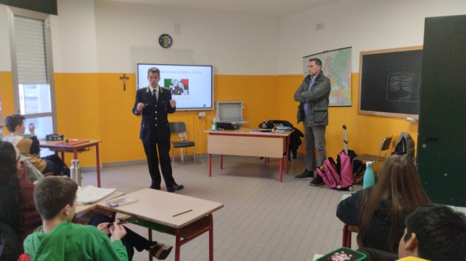 Un progetto di legalità per gli alunni delle scuole medie
