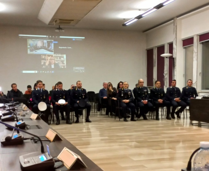 Consegnati gli encomi agli agenti di Polizia Locale