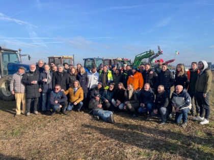 La sfilata di protesta degli agricoltori