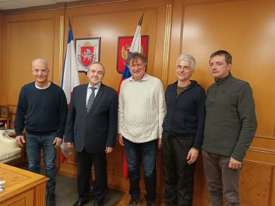 Don Diego in Russia, «viola le sanzioni» per la Pace