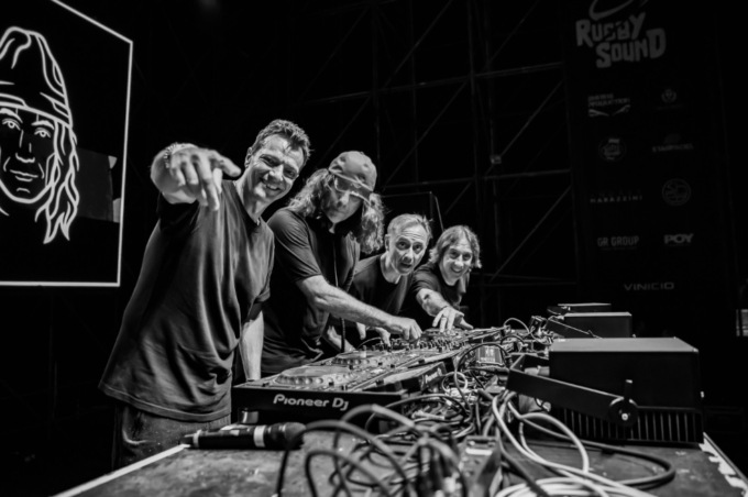 Deejay time celebration al Rugby sound
