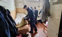 Dormivano nell'area dismessa di via Mattei 11 nord-africani sorpresi dai Carabinieri