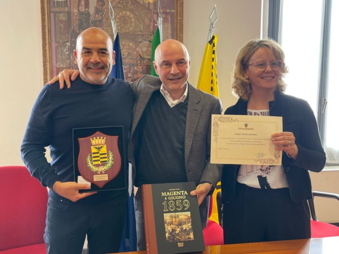 Consegnata la benemerenza all’ex primario dell’ospedale di Magenta, Nicola Mumoli