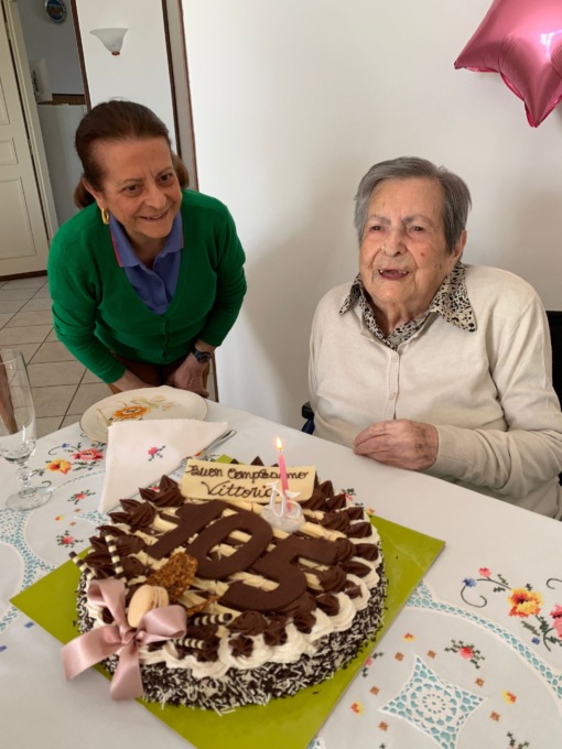 Vittoria Carboni compie 105 anni: è la più anziana del paese