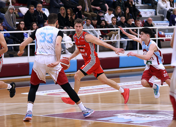 Legnano vince e spera ancora nei play off