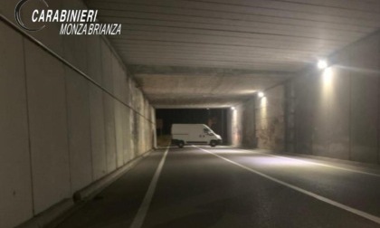 Furti a bordo di grosse auto e ricettazione: tre arrestati