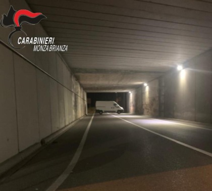 Furti a bordo di grosse auto e ricettazione: tre arrestati