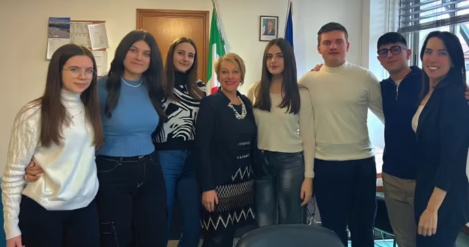 Il Galilei sbaraglia la concorrenza di 400 scuole e va a Bruxelles