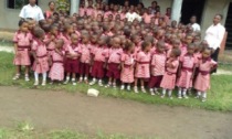 Tulipani solidali per raccogliere fondi per aiutare  don Canice Ekpo, le  scuole  e i bambini della Nigeria