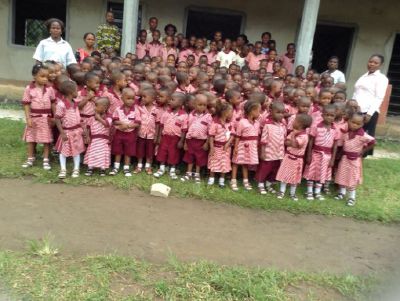 Tulipani solidali per raccogliere fondi per aiutare  don Canice Ekpo, le  scuole  e i bambini della Nigeria