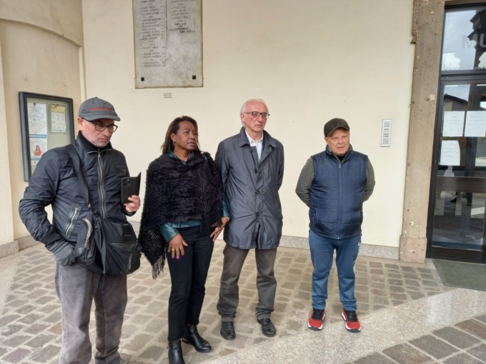 Terremoto politico a Robecchetto, l’ex sindaco: “Una pugnalata alle spalle”