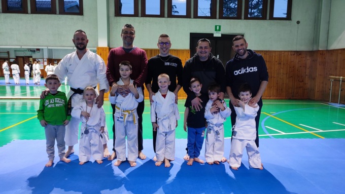 I piccoli samurai di Busto Garolfo insegnano ai papà le arti marziali