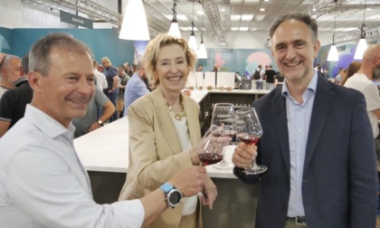 Letizia Moratti a Vinitaly: “Il vino patrimonio inestimabile per il nostro Paese”
