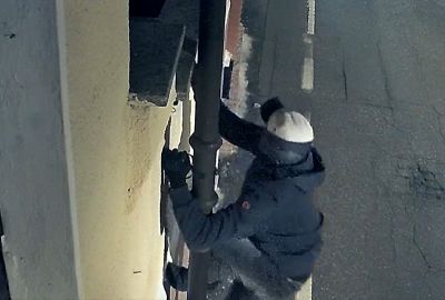 Passirana sotto scacco dei ladri, entrano in casa  e scappano con soldi e oro