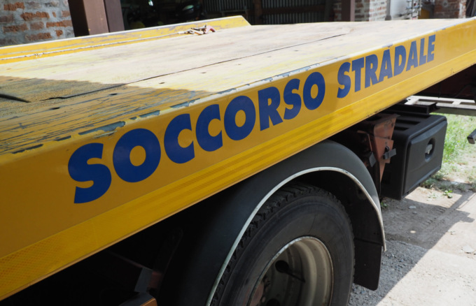 Soccorso stradale: come richiederlo e i costi