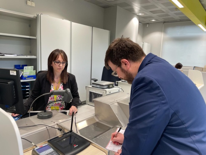 Da luglio si potrà fare il passaporto anche in Posta