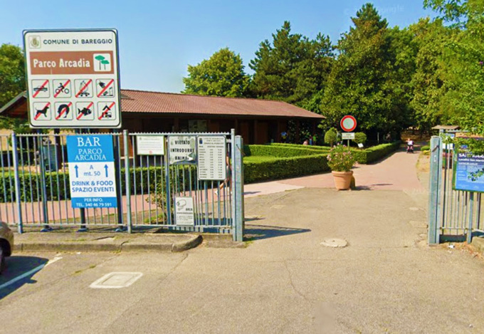 Bareggio, entrano con i cani al Parco Arcadia: scatta la sanzione