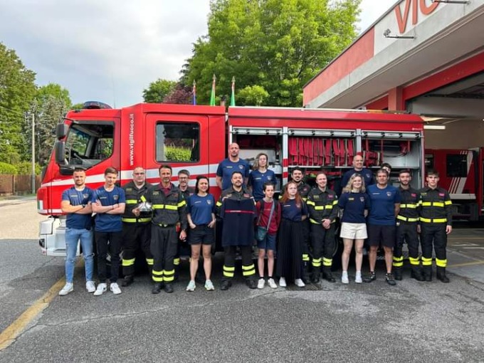 I pompieri di Lurcy-Lévis in visita alla caserma di via Lazzaretto