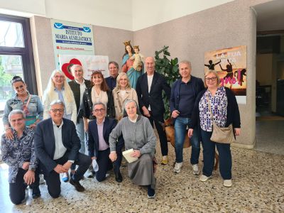Una rimpatriata con la maestra  delle elementari dopo 50 anni