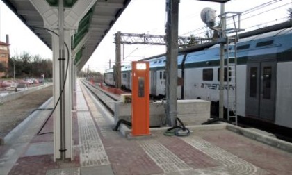 Muore a 48 anni investita dal treno