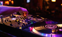 Lavorare come DJ: ecco il percorso che puoi fare