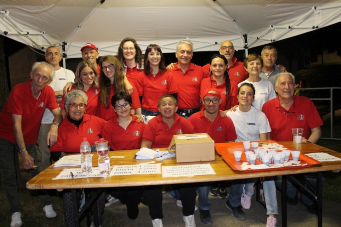 Duecento persone hanno partecipato a PizzAvis