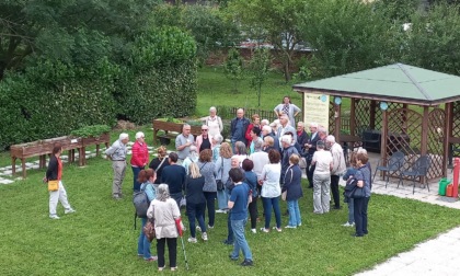 Gli Alzheimer Cafè del Rhodense salutano l'estate