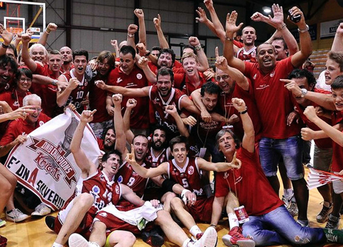 I Knights celebrano il loro anniversario, dieci anni fa l’accesso in A2