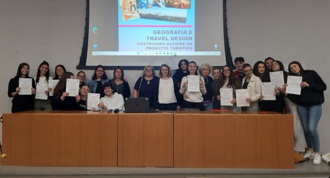 Gli studenti del Mattei vincitori del concorso “Geografia e Travel design”