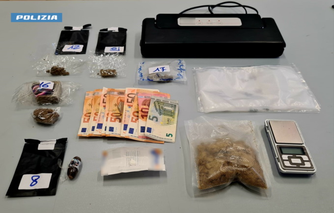 Arrestato un 32enne per spaccio di sostanze stupefacenti
