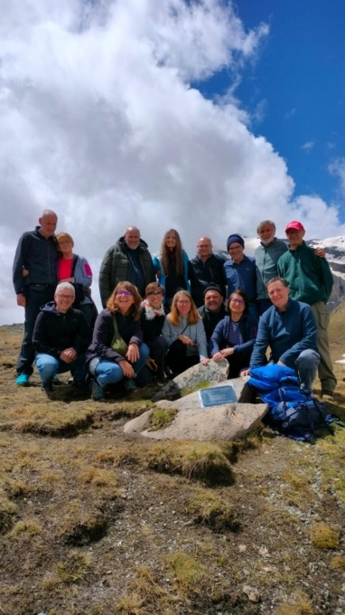 Una targa sul Gran Paradiso per don Fausto