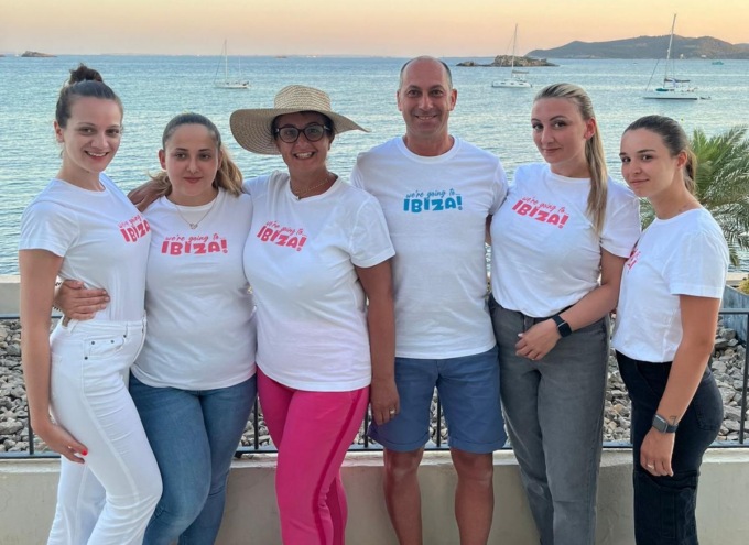 Trent’anni di lavoro insieme: dipendenti premiati con un viaggio a Ibiza
