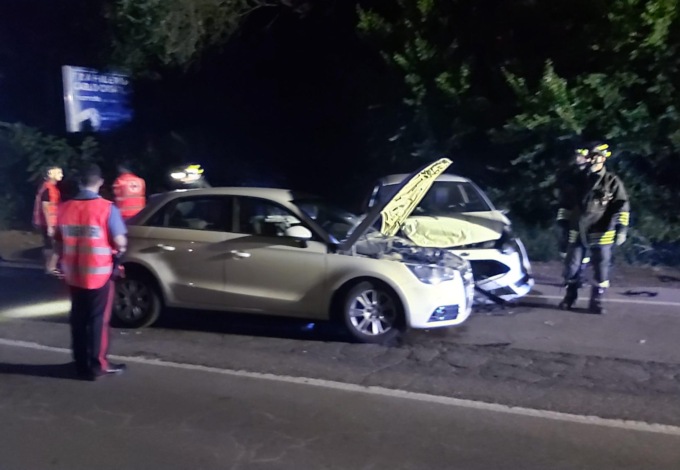 Incidente nella notte, 24enne all’ospedale