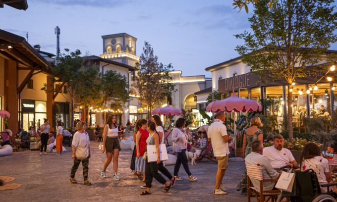 Saldi e “Summer nights” al Franciacorta Village