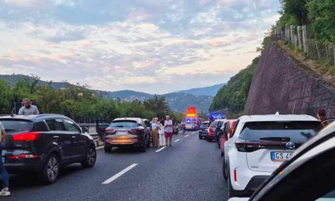 Incidente sull’A12, avvocato 51enne di Milano perde la vita