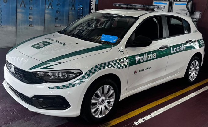 Nuovo impianto radiofonico e nuova auto per il comando della Polizia Locale