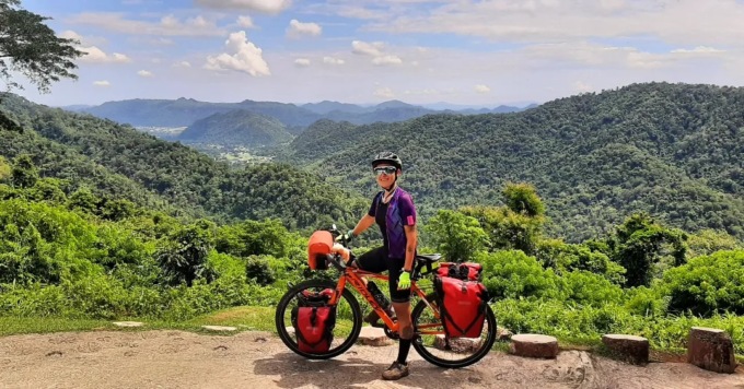 In bici lungo il Sud est asiatico: la nuova avventura di Gigi e Rita