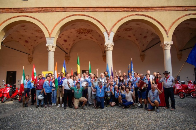 Scout in Vespa fino in Norvegia per dare voce ai minori migranti soli