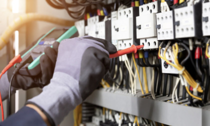 Lavori elettrici: quali sono i corsi di formazione per operare in sicurezza e conformità