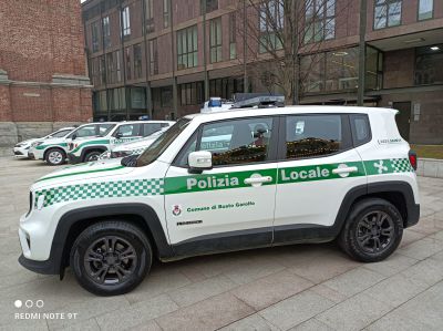 La Polizia locale ferma un uomo per ubriachezza molesta nell’area ex Cantoni