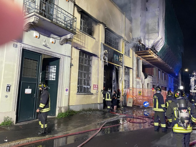 Incendio in un negozio: morti tre giovani