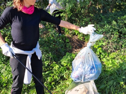 Puliamo il mondo: recuperati pezzi di tapparella, biciclette e una panca scolastica