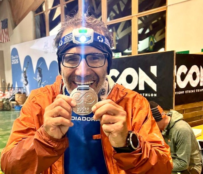 L’ex sindaco Andrea Colombo al traguardo dell’Icon Extreme, la gara più dura al mondo