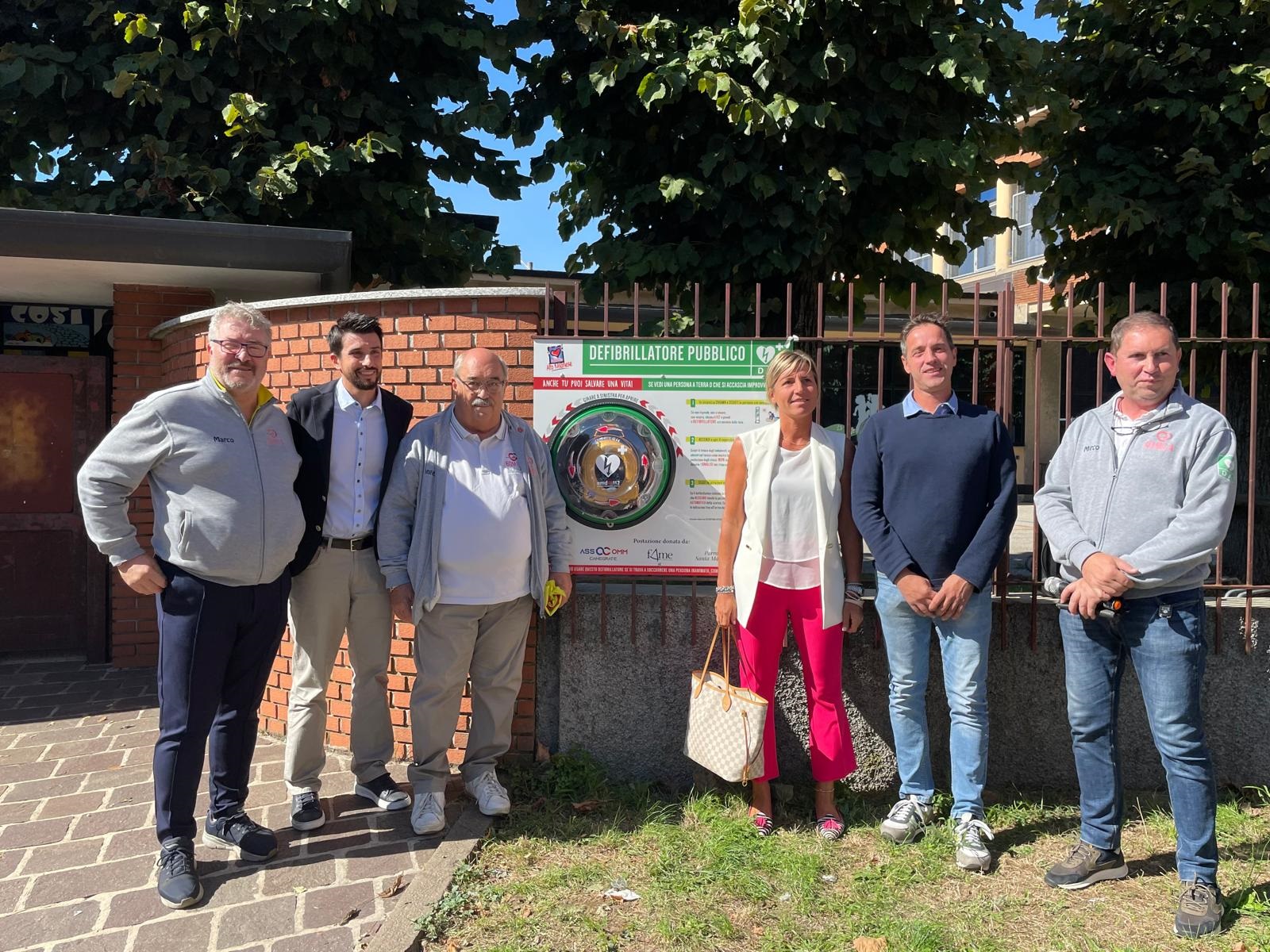 canegrate defibrillatore piazza della chiesa parrocchiale