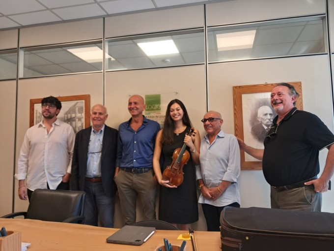 Lo Stradivari nelle fabbriche suonerà a Marcallo con Casone