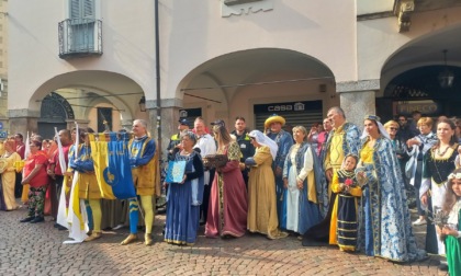 Palio di Bià: sfilata delle contrade e presentazione del Cencio