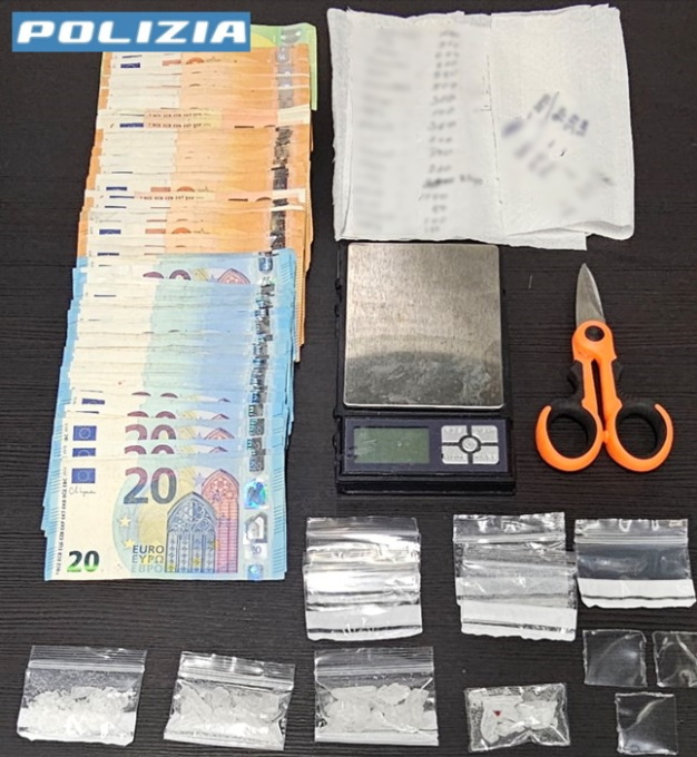 Spaccio di Shaboo: la Polizia di Stato arresta un pusher