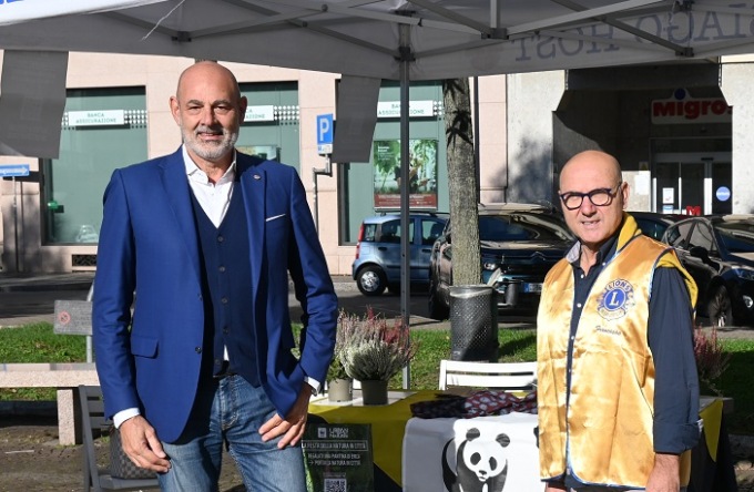 Lions club Maggiolini e host col pollice verde: in piazza il service targato WWF