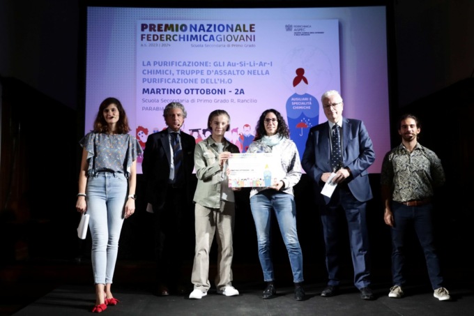 Il premio Federchimica a uno studente del Rancilio di Parabiago