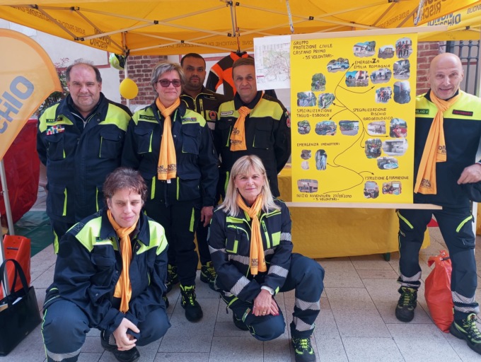 Protezione civile in piazza per la sicurezza